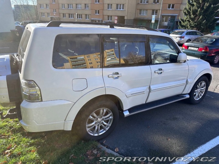 Mitsubishi Ostatní modely Pajero 3,2 ( 147 kW) 2014