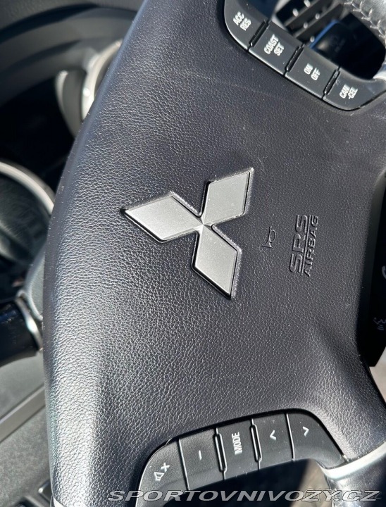 Mitsubishi Ostatní modely Pajero 3,2 ( 147 kW) 2014