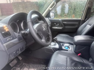 Mitsubishi Ostatní modely Pajero 3,2 ( 147 kW) 2014