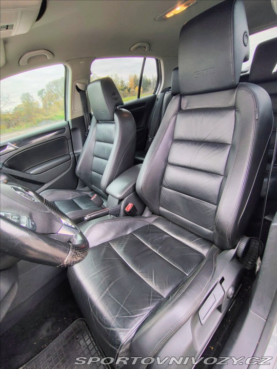 Volkswagen Golf 2,0 2011