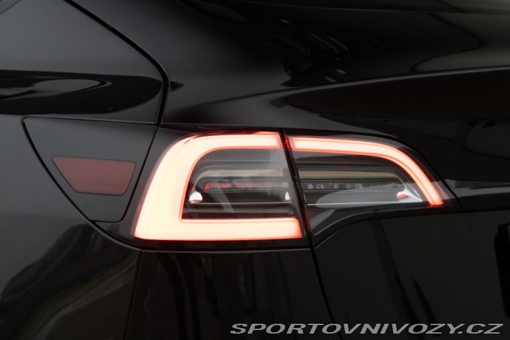 Tesla Model 3 Standard Range Plus 54kW 2021