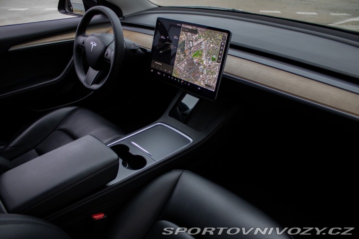 Tesla Model 3 Standard Range Plus 54kW 2021