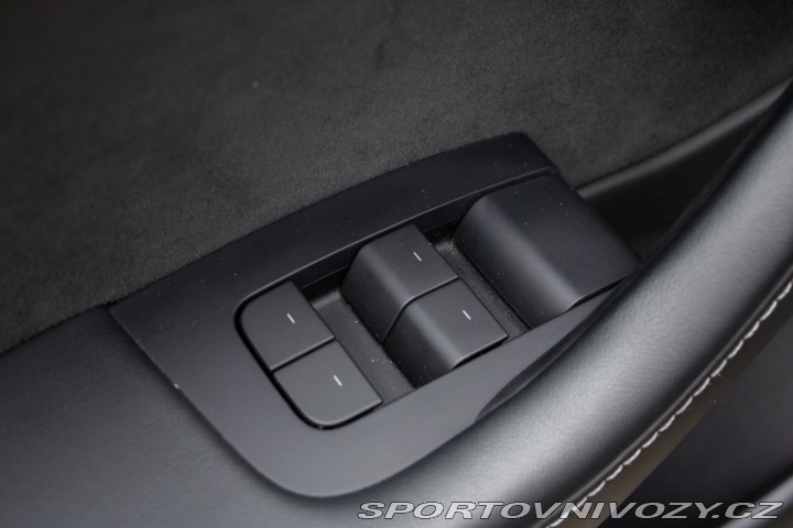 Tesla Model 3 Standard Range Plus 54kW 2021