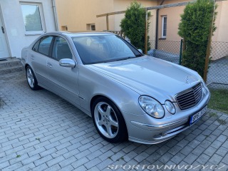 Mercedes-Benz E W211