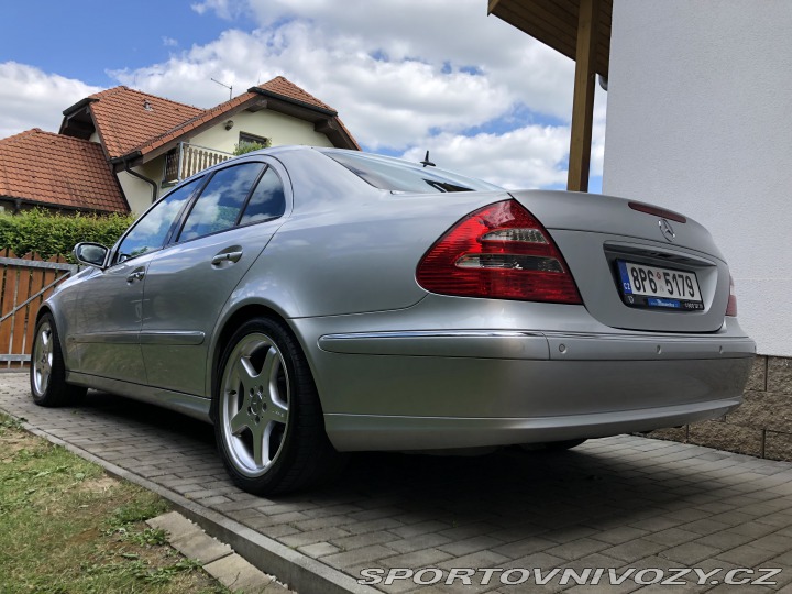 Mercedes-Benz E W211 2004