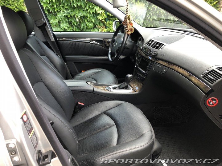 Mercedes-Benz E W211 2004