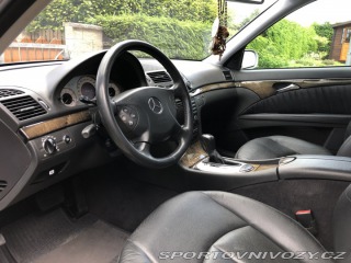 Mercedes-Benz E W211 2004