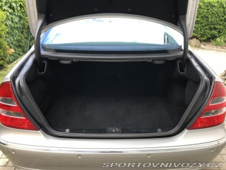 Mercedes-Benz E W211 2004