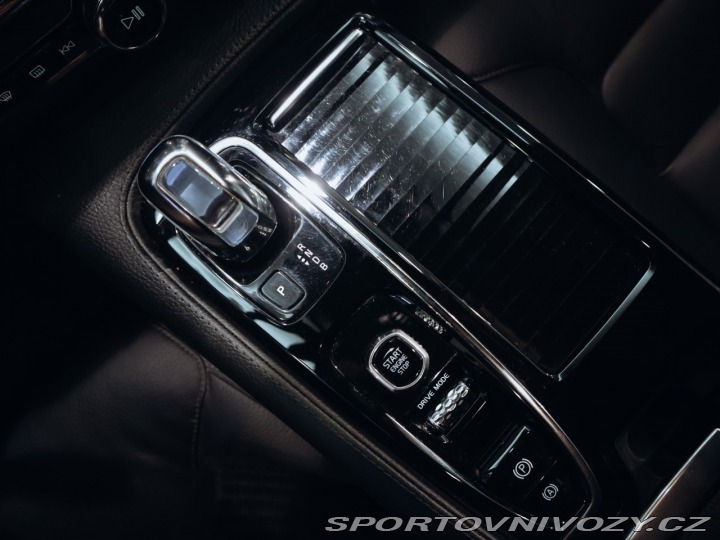 Volvo V90 2.0 T8 AWD Momentum - EL 2018