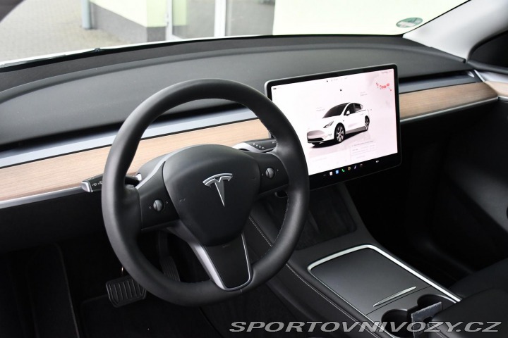 Tesla Model Y STANDARD RANGE 1M SoH 96% 2023