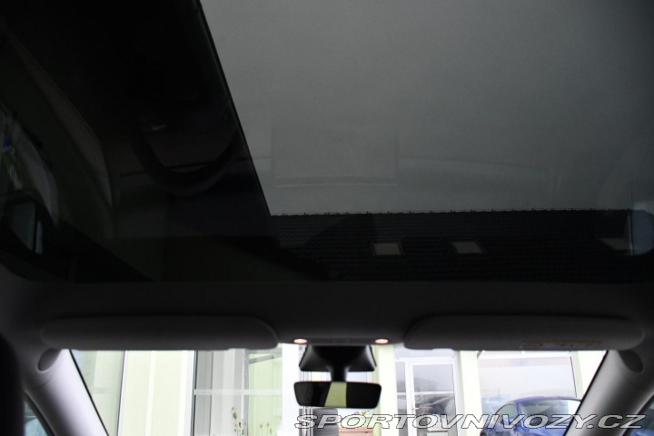 Tesla Model Y STANDARD RANGE 1M SoH 96% 2023