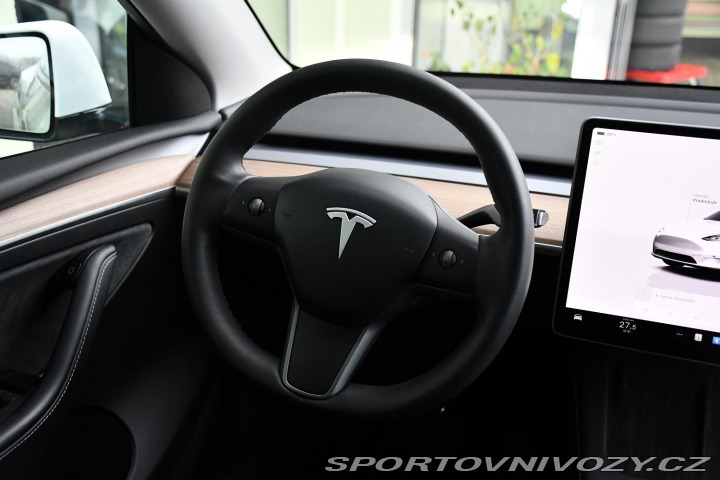Tesla Model Y STANDARD RANGE 1M SoH 96% 2023