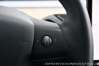 Tesla Model Y STANDARD RANGE 1M SoH 96% 2023