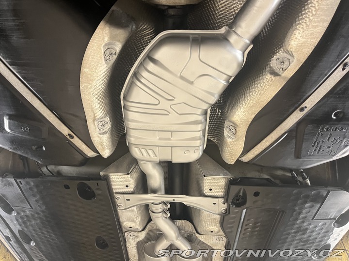 Volkswagen Ostatní modely PASSAT B7 3.6FSI 4x4 AUT 2011