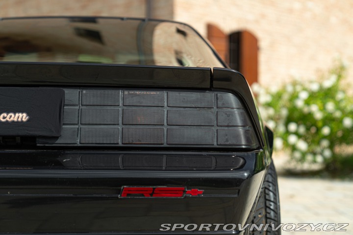Chevrolet Camaro III Z28 RS 5.0 V8 1992