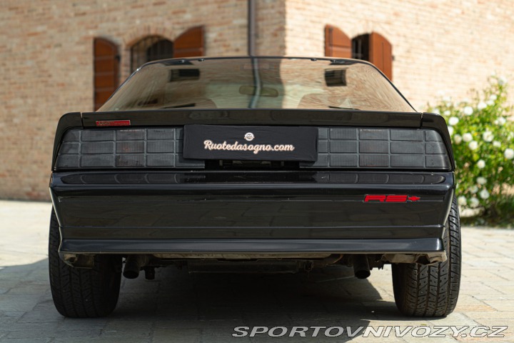 Chevrolet Camaro III Z28 RS 5.0 V8 1992