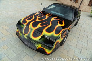 Chevrolet Camaro III Z28 RS 5.0 V8 1992