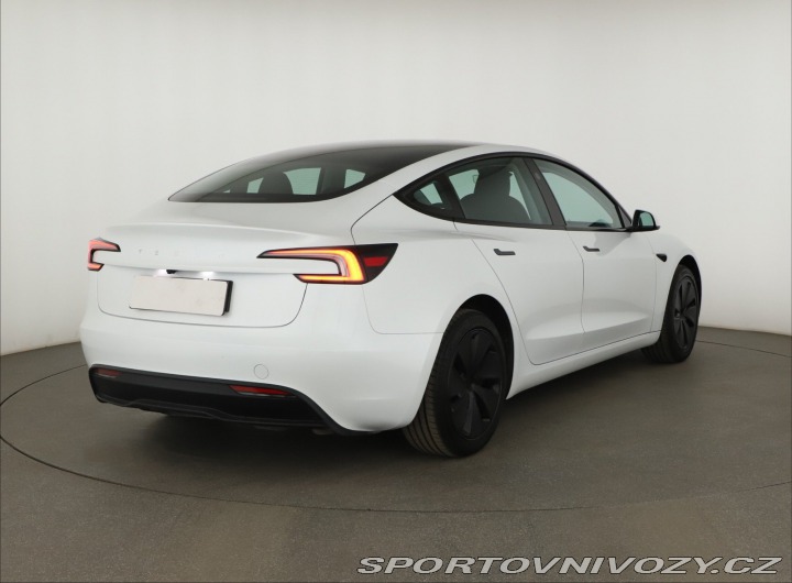 Tesla Model 3 Standard Range 60kWh 2024