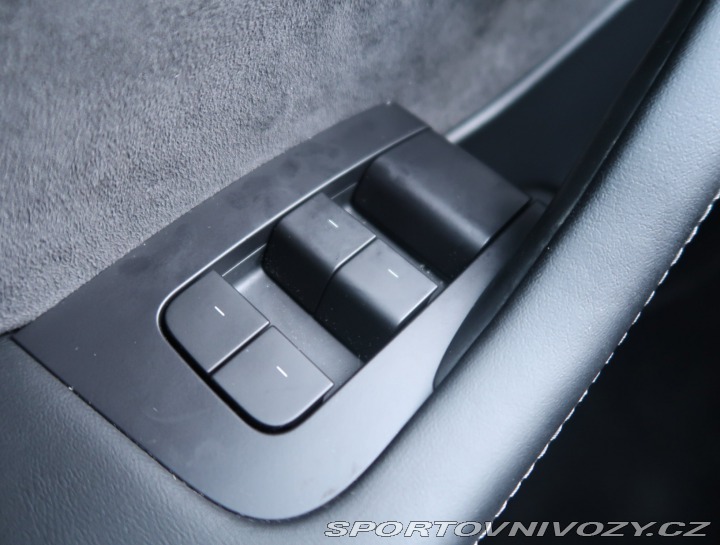 Tesla Model Y Long Range AWD 79kWh 2022