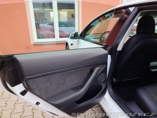 Tesla Model 3 Standard Plus 239 kW SOH 2021