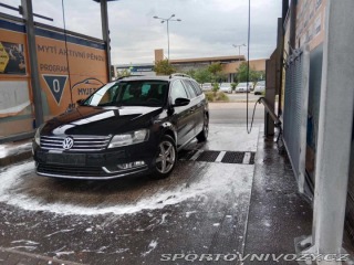 Volkswagen Ostatní modely Passat 2,0 B7 2011