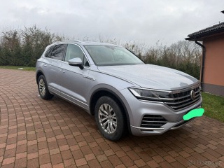 Volkswagen  Touareg 2019, 210 kW