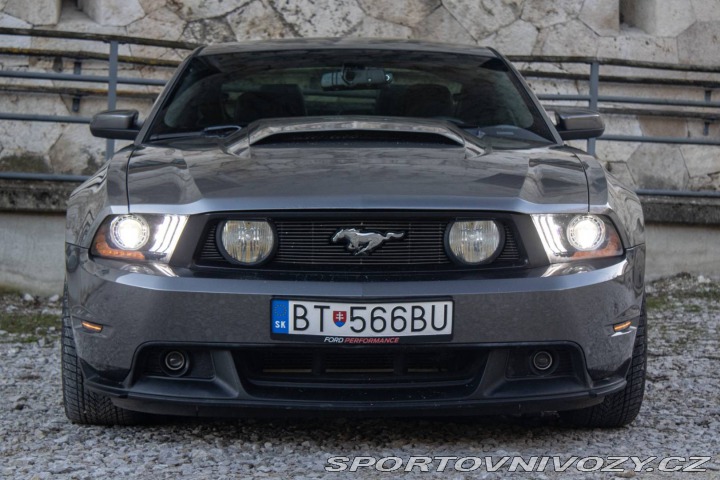Ford Mustang GT 5.0 V8  / AJ NA SPLÁT 2011