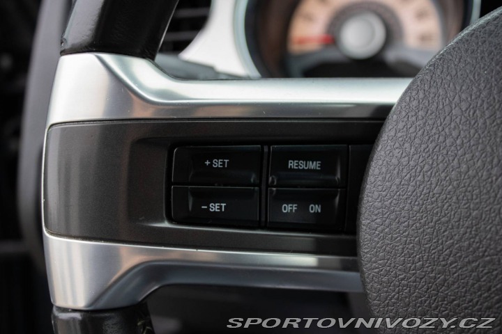 Ford Mustang GT 5.0 V8 - AJ NA SPLÁTK 2011
