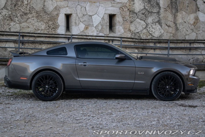 Ford Mustang GT 5.0 V8  / AJ NA SPLÁT 2011