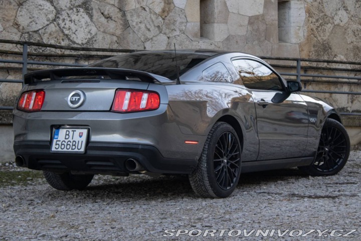 Ford Mustang GT 5.0 V8  / AJ NA SPLÁT 2011