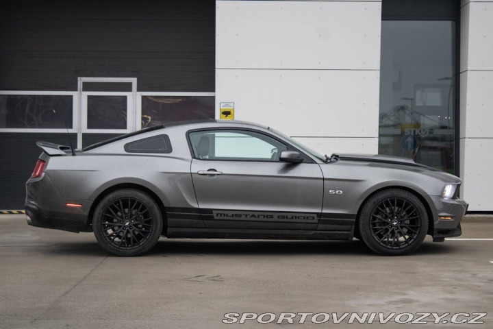 Ford Mustang GT 5.0 V8 - AJ NA SPLÁTK 2011