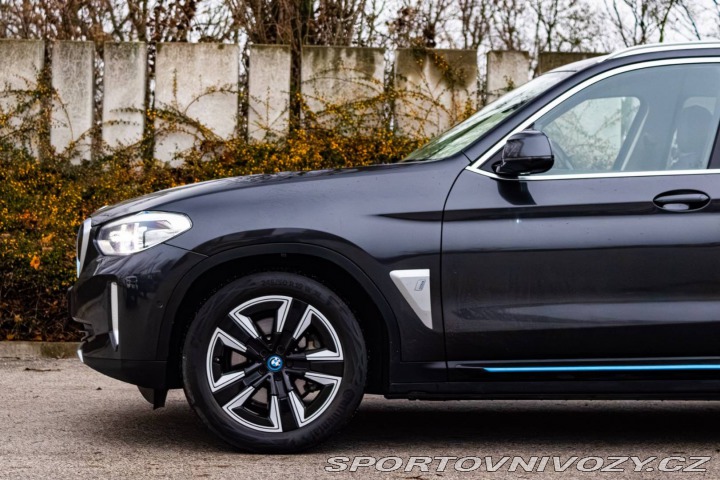 BMW iX3 210kW / TOP STAV / Panor 2021