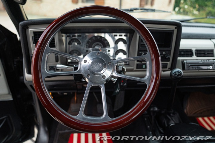 Ostatní značky Ostatní modely GMC SIERRA SLX 5.7 L V8 1990