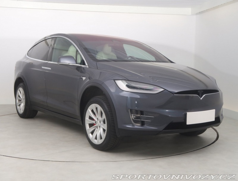Tesla Model X Performance