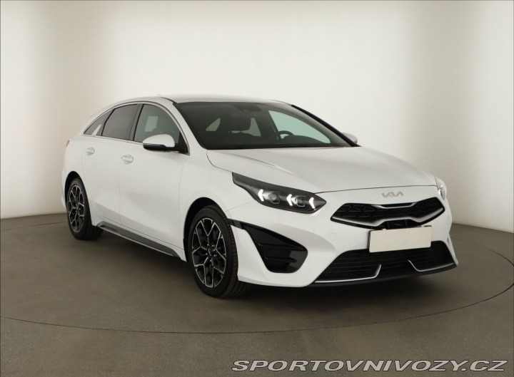 Kia ProCeed GT Line Plus 1.5 T-GDI 2022