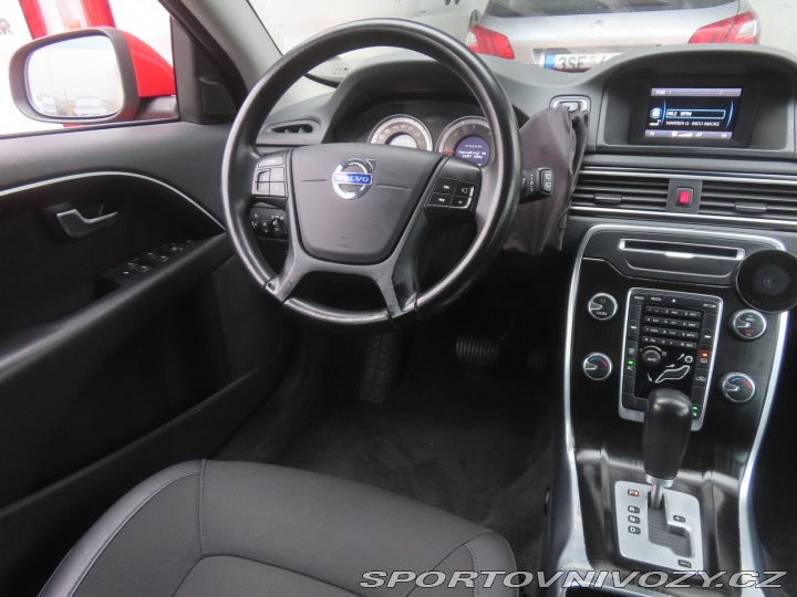 Volvo V70 D5 AWD 2012