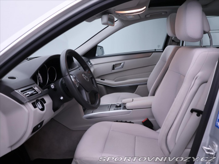 Mercedes-Benz E 3,5 E 400 Serv.kniha LED 2015