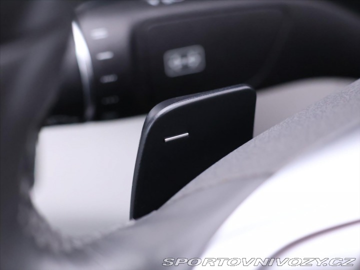 Mercedes-Benz E 3,5 E 400 Serv.kniha LED 2015