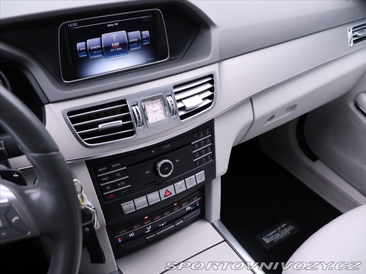 Mercedes-Benz E 3,5 E 400 Serv.kniha LED 2015