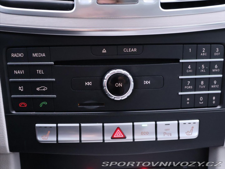 Mercedes-Benz E 3,5 E 400 Serv.kniha LED 2015