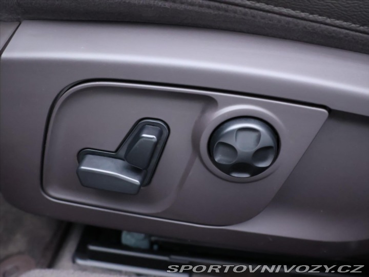 Maserati Quattroporte 3,0 Q4 316kW 4x4 LED  DPH 2018