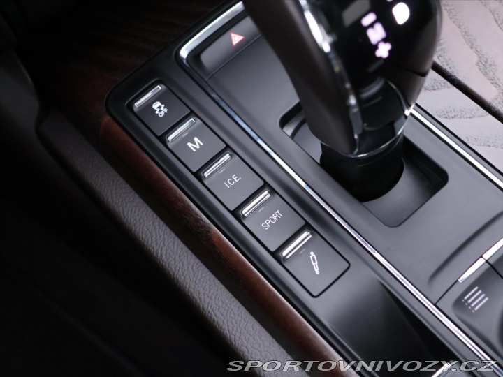 Maserati Quattroporte 3,0 Q4 316kW 4x4 LED  DPH 2018