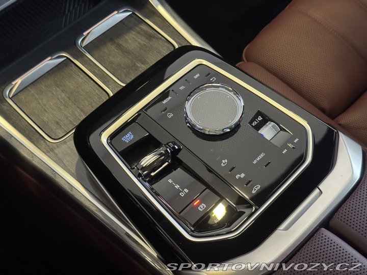 BMW i7 xDrive60 2024