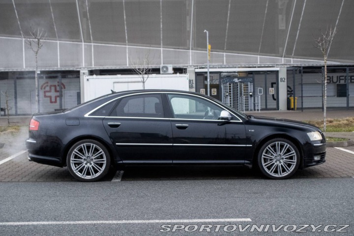 Audi S8 quattro tiptronic, 331kW 2008