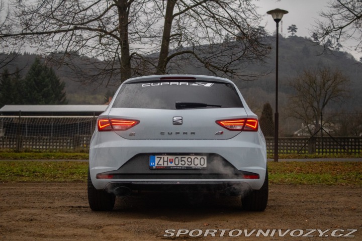 Seat Leon Cupra / AJ NA SPLÁTKY / 2016