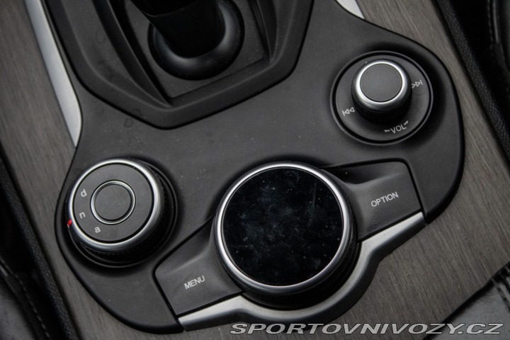 Alfa Romeo Stelvio 2.0 280k First Edition Q 2017