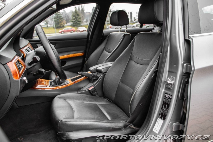 BMW 3 Touring  325i E91  xDrive 2011