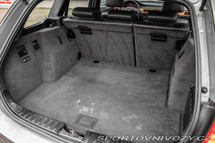 BMW 3 Touring  325i E91  xDrive 2011