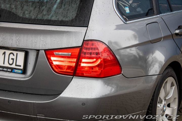 BMW 3 Touring  325i E91  xDrive 2011