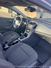 Opel Astra GTC 1.4 T 2012